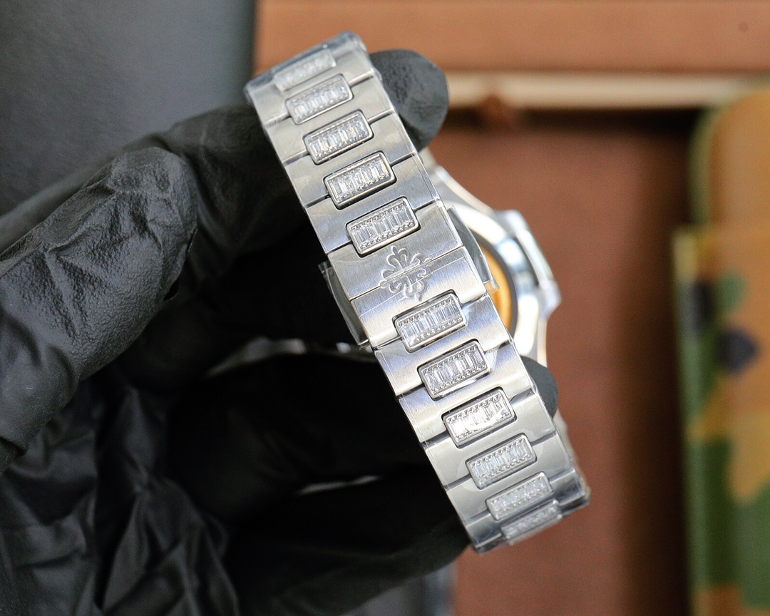 Patek Philippe Nautilus Ladies White Gold Diamond Bezel 7118