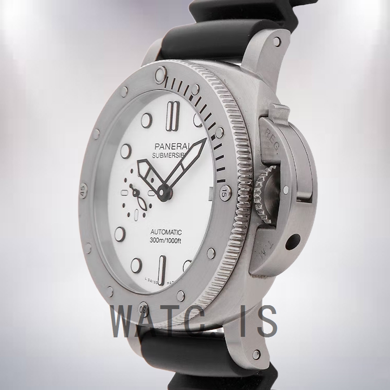 Panerai Submersible PAM01223 Men's 47mm Silver-tone