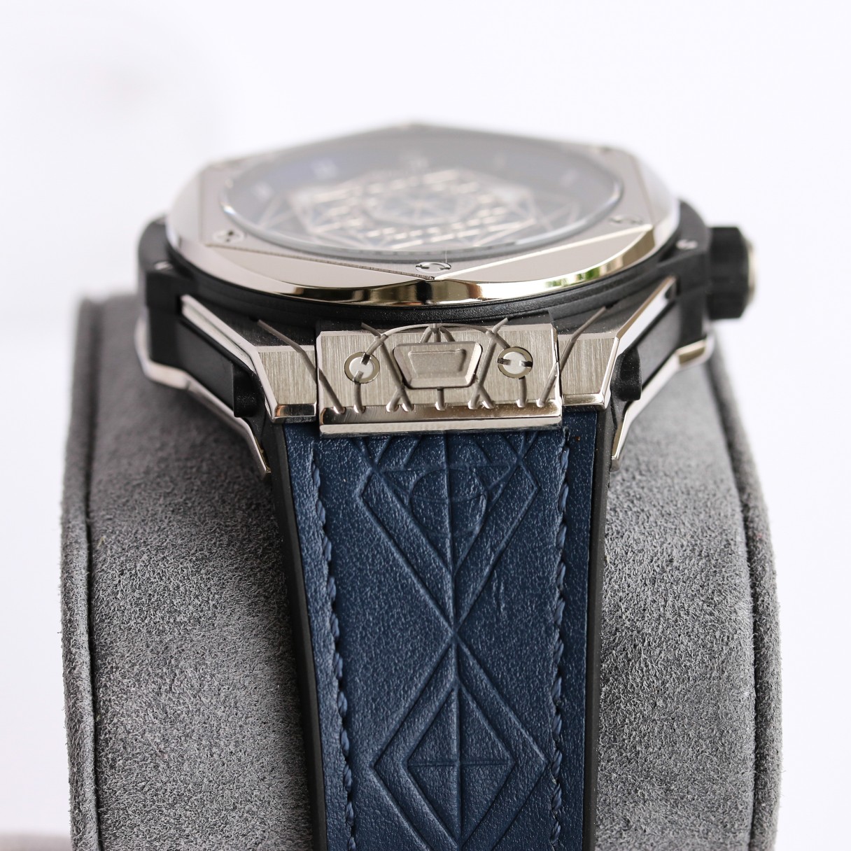 Hublot Big Bang 415.NX.1112.VR.MXM16 44mm