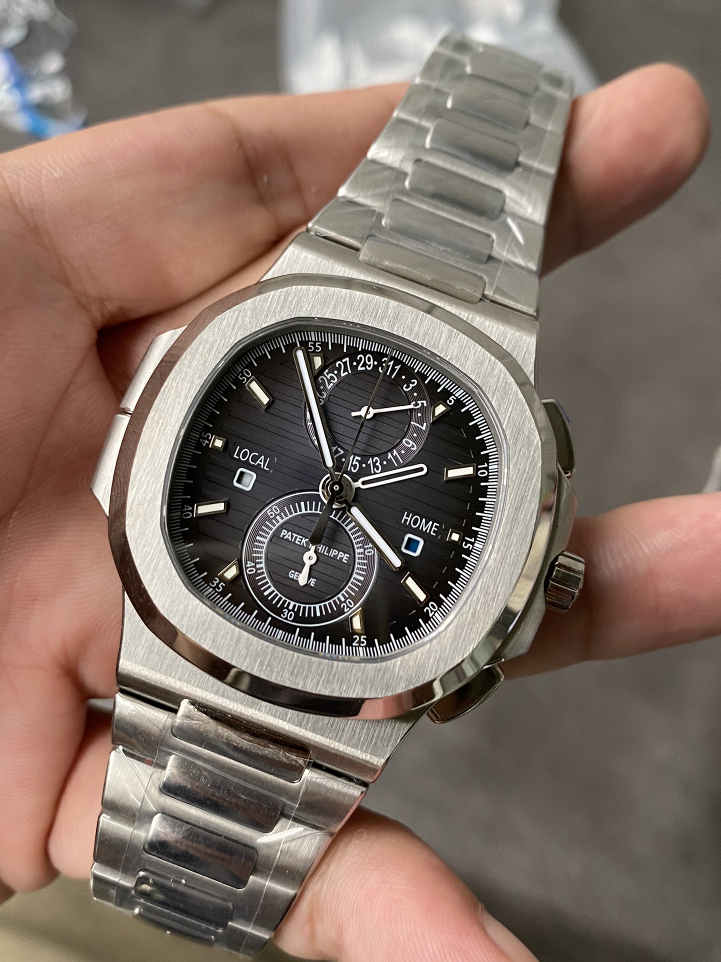 Patek Philippe Nautilus Stainless Steel Black Dial 5990 1A 011