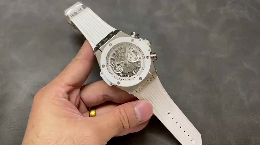 Hublot Big Bang 421.OX.1180.RX 44mm Mens Watch