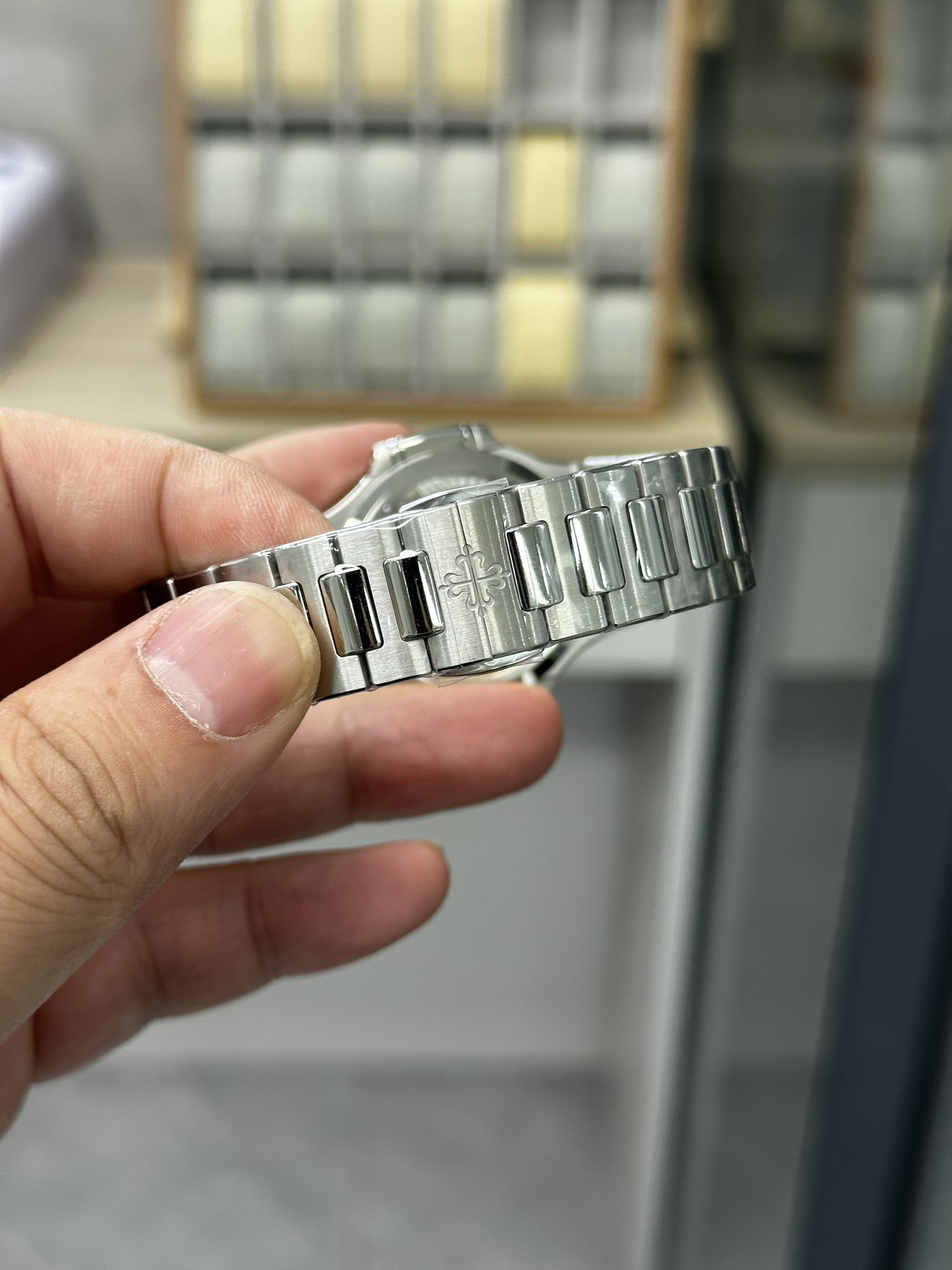 Patek Philippe Ladies Nautilus Stainless Steel 7118 1A 010