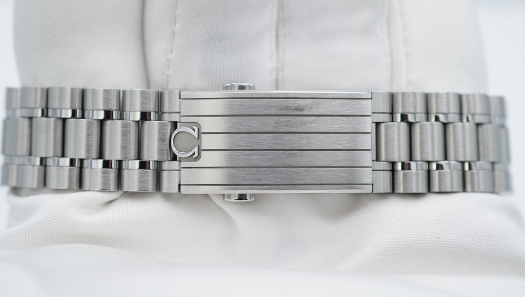 Omega Speedmaster Silver Snoopy Award Replica