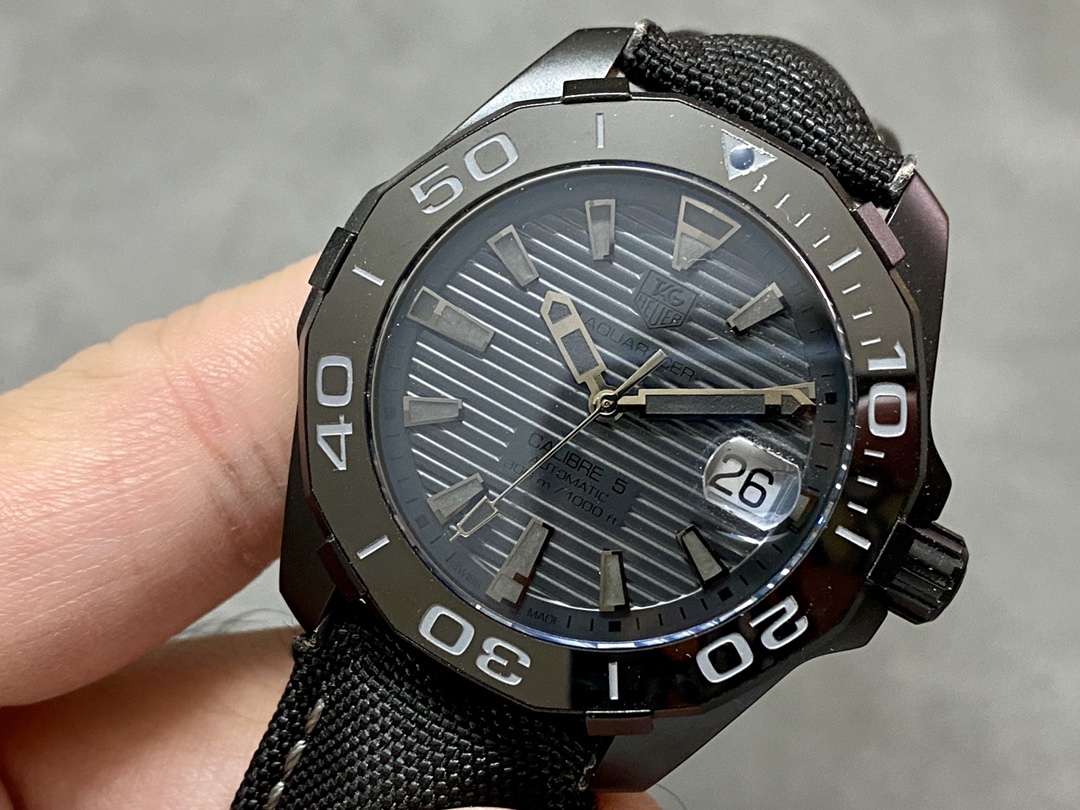 Tag Heuer Aquaracer WAY218B.FC6364 Limited Edition Mens Watch