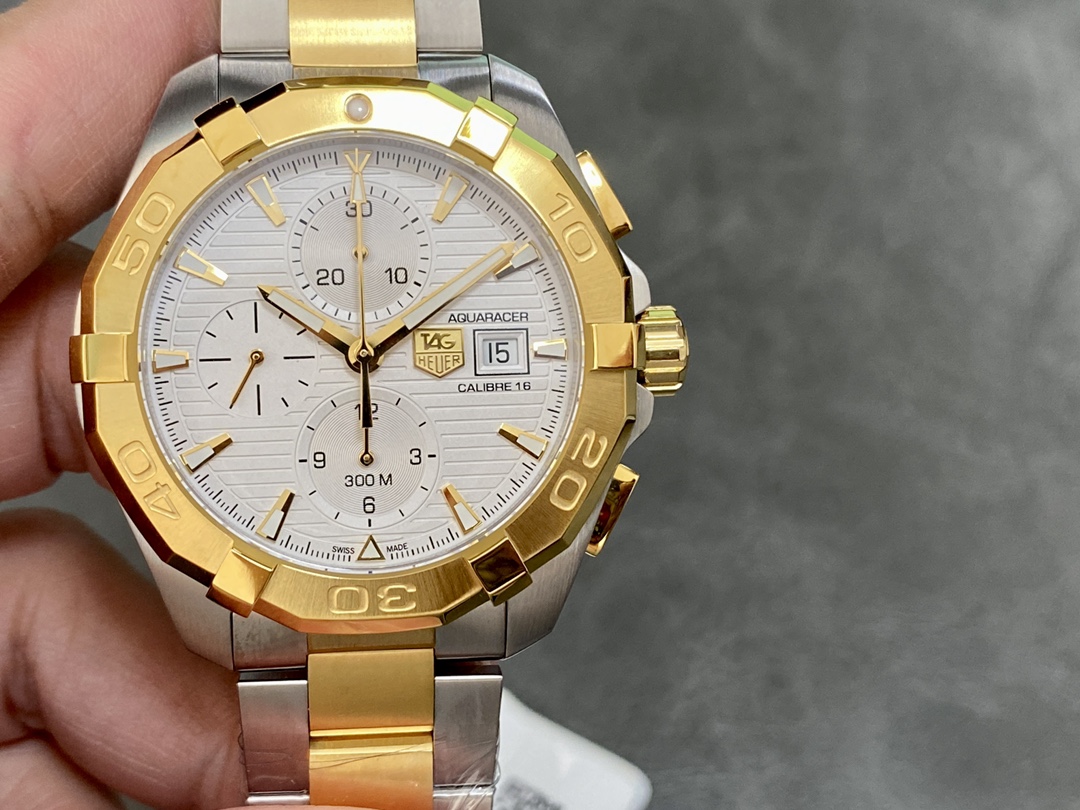 Tag Heuer Aquaracer Chronograph CAY2121.BB0923 43mm Gold/Silver