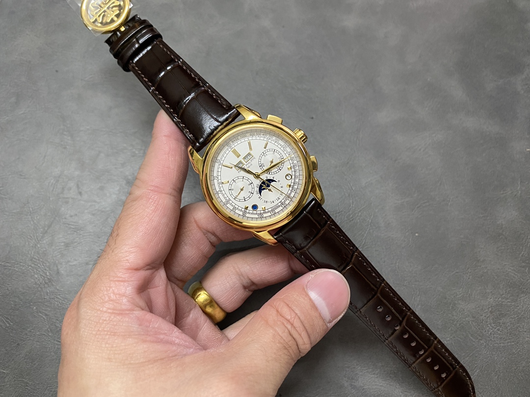 Patek Philippe Grand Complications Perpetual Calendar Chronograph 5970J 001