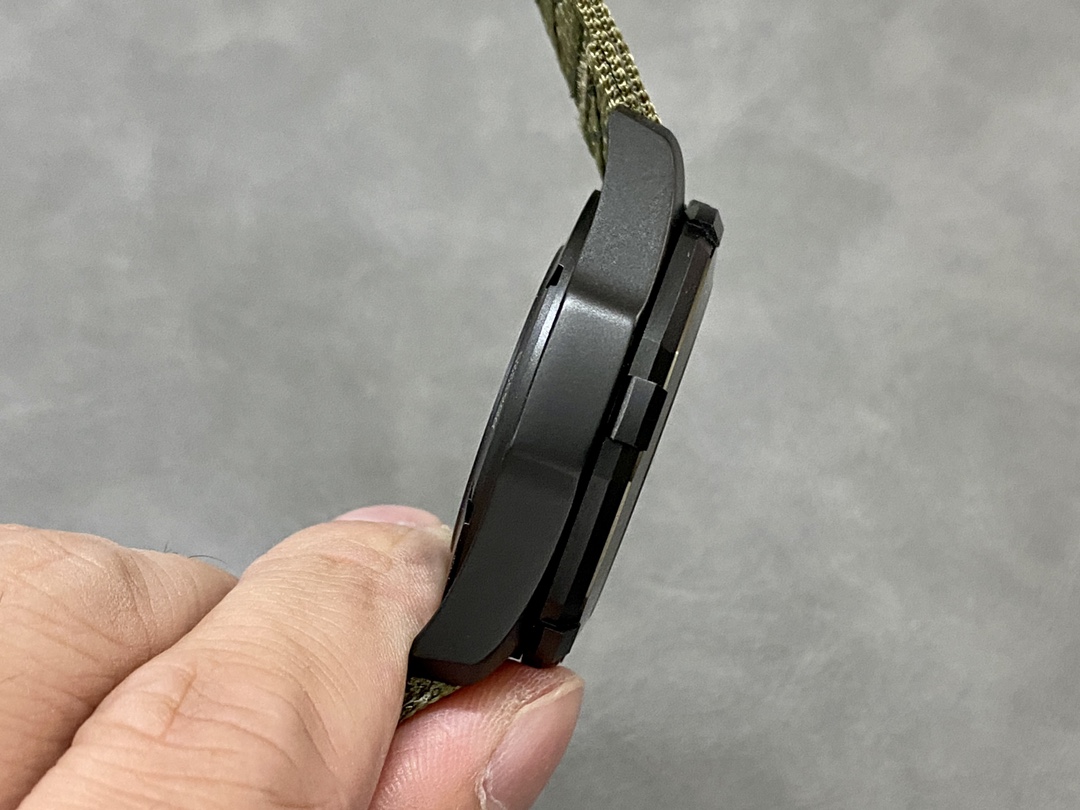 Tag Heuer Aquaracer Khaki Matte Dial Automatic WAY208E.FC8222 43mm