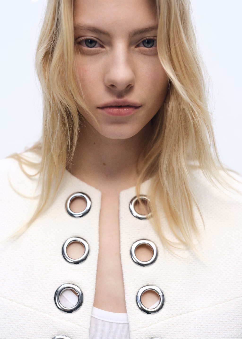 Cotton jacket with die-cut trim - White