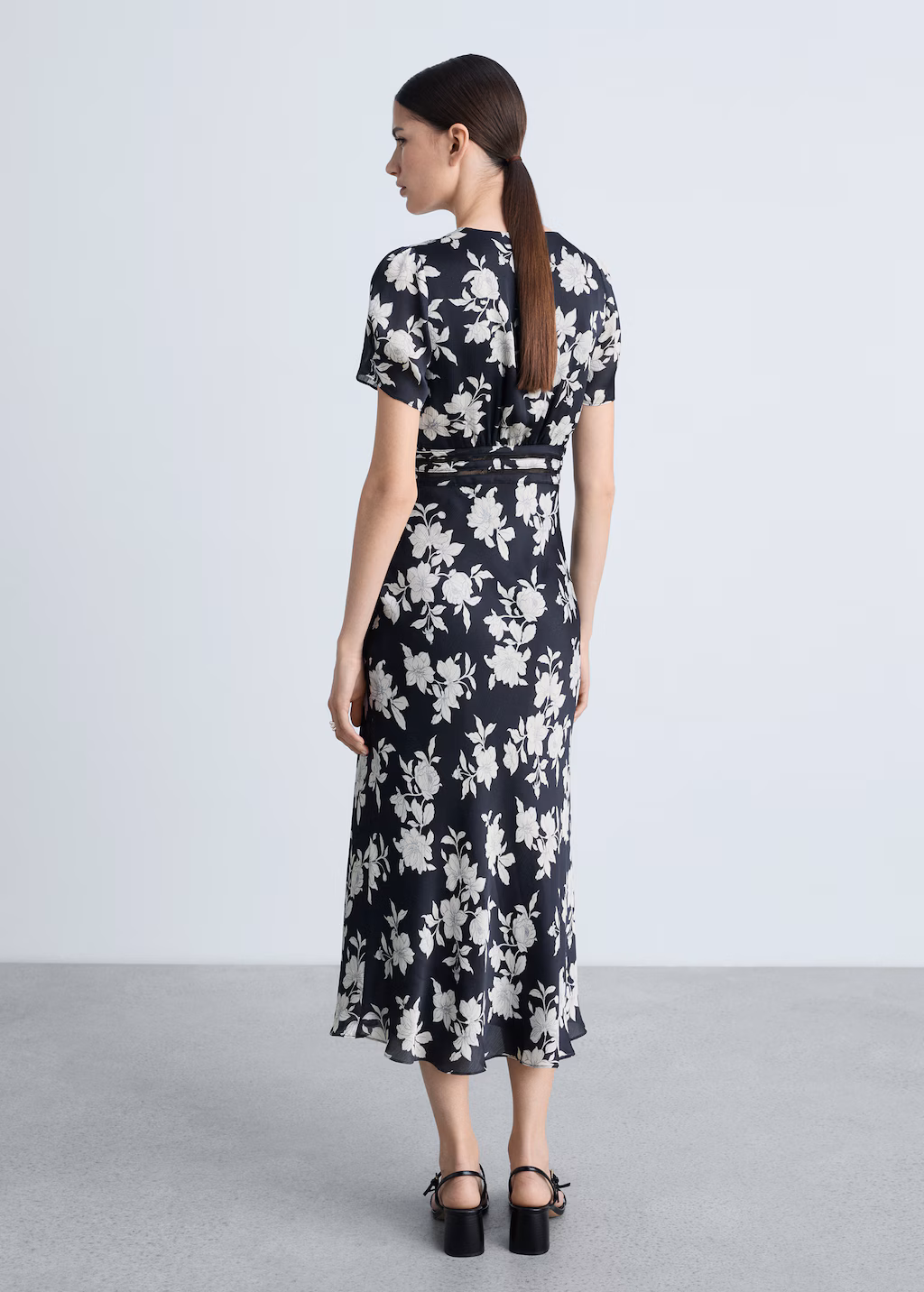 Floral-print flared dress - Black