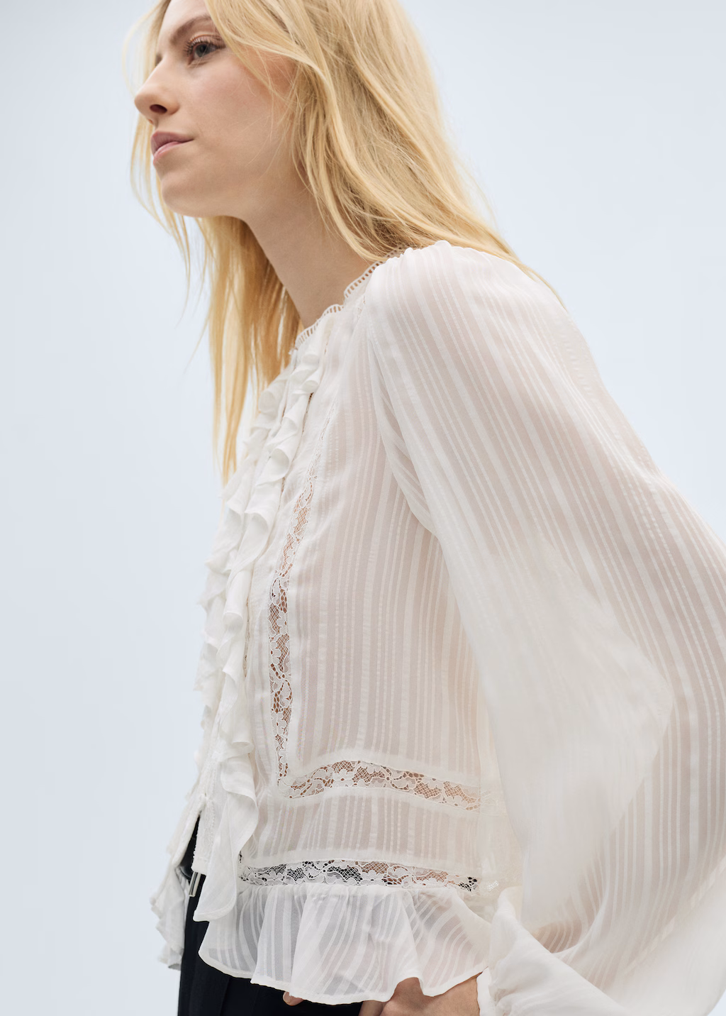 Blouse with ruffles and lace details - Off White