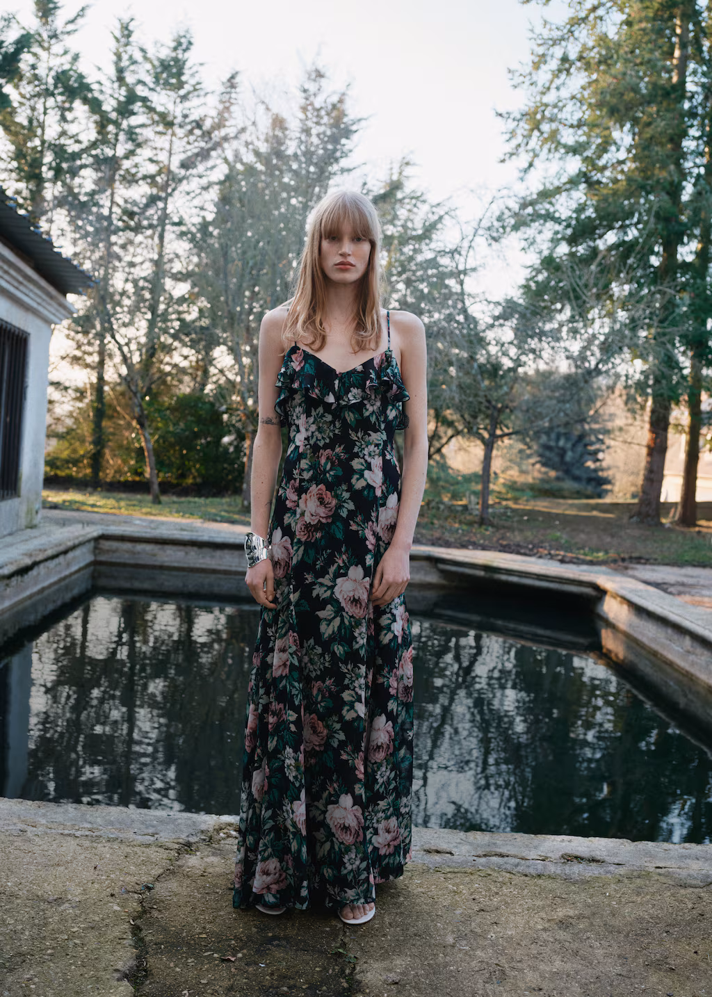 Ruffled floral print dress - Black