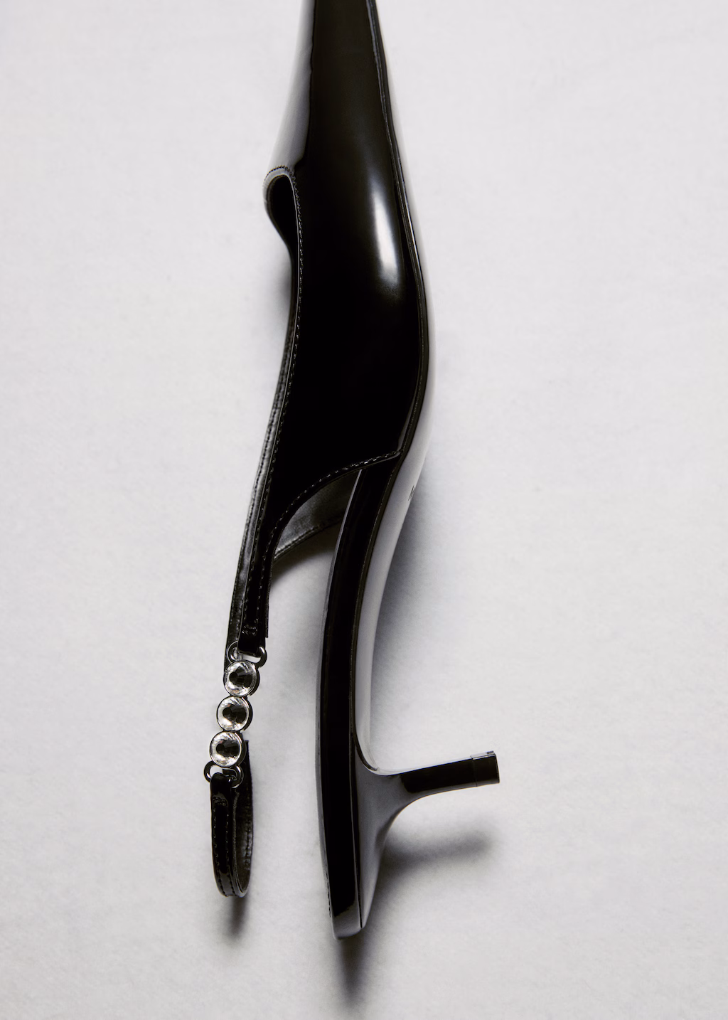 Kitten shoe with rhinestone detail - Black