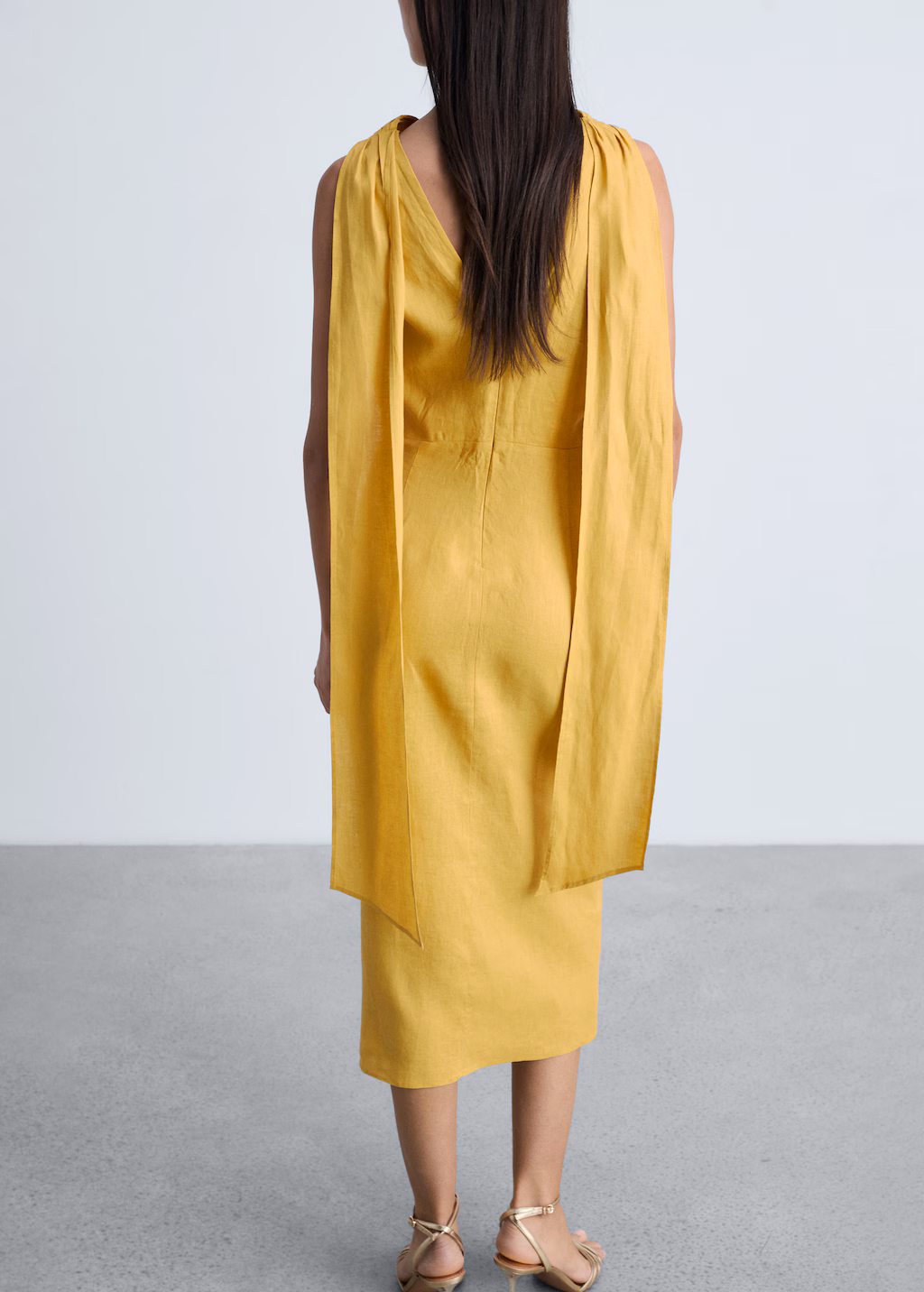 Linen pleated midi-dress - Mustard