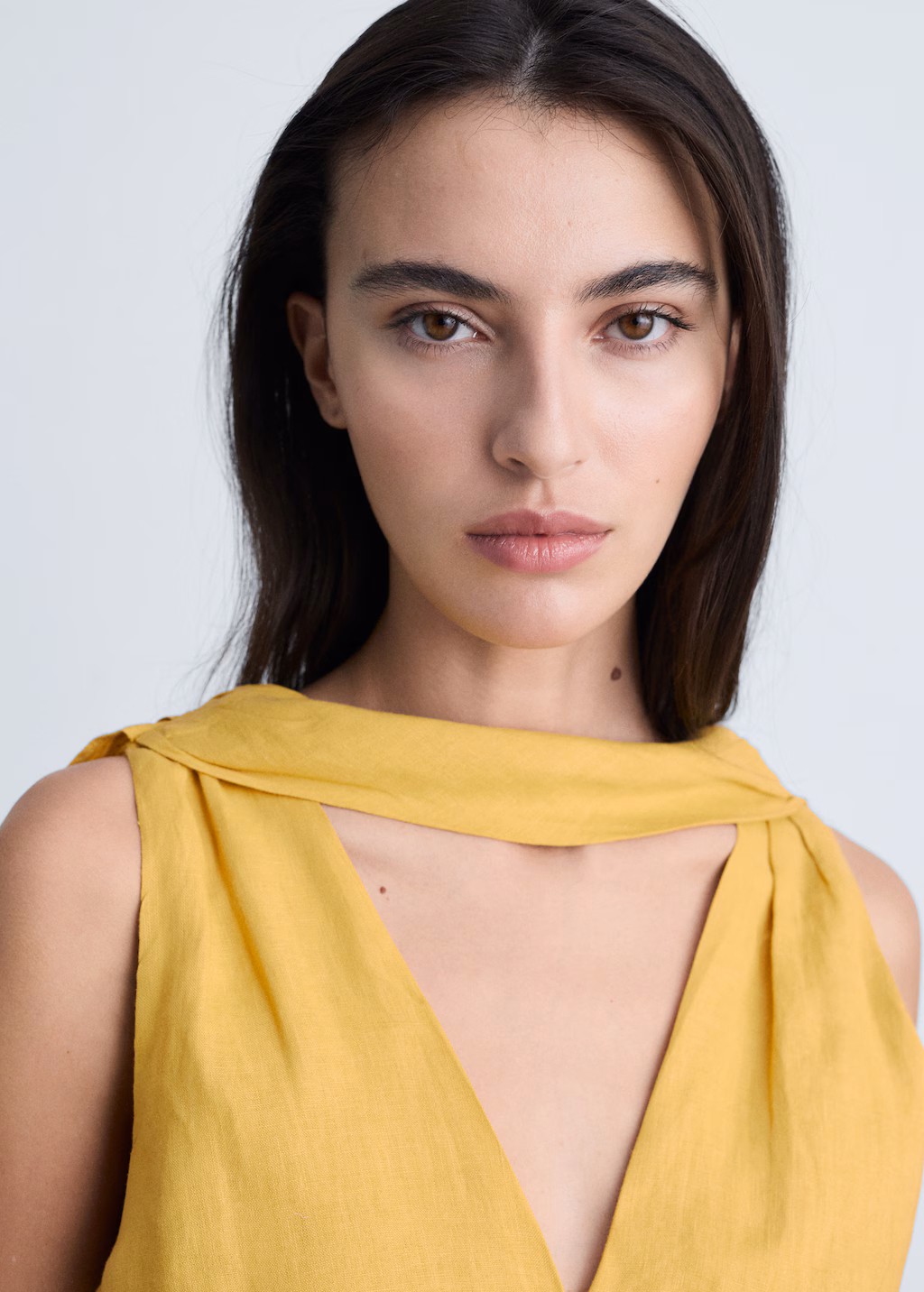 Linen pleated midi-dress - Mustard