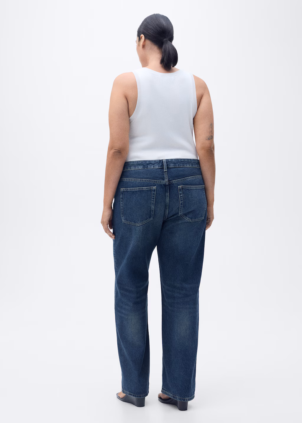 Miami medium-rise straight-fit jeans - Black denim
