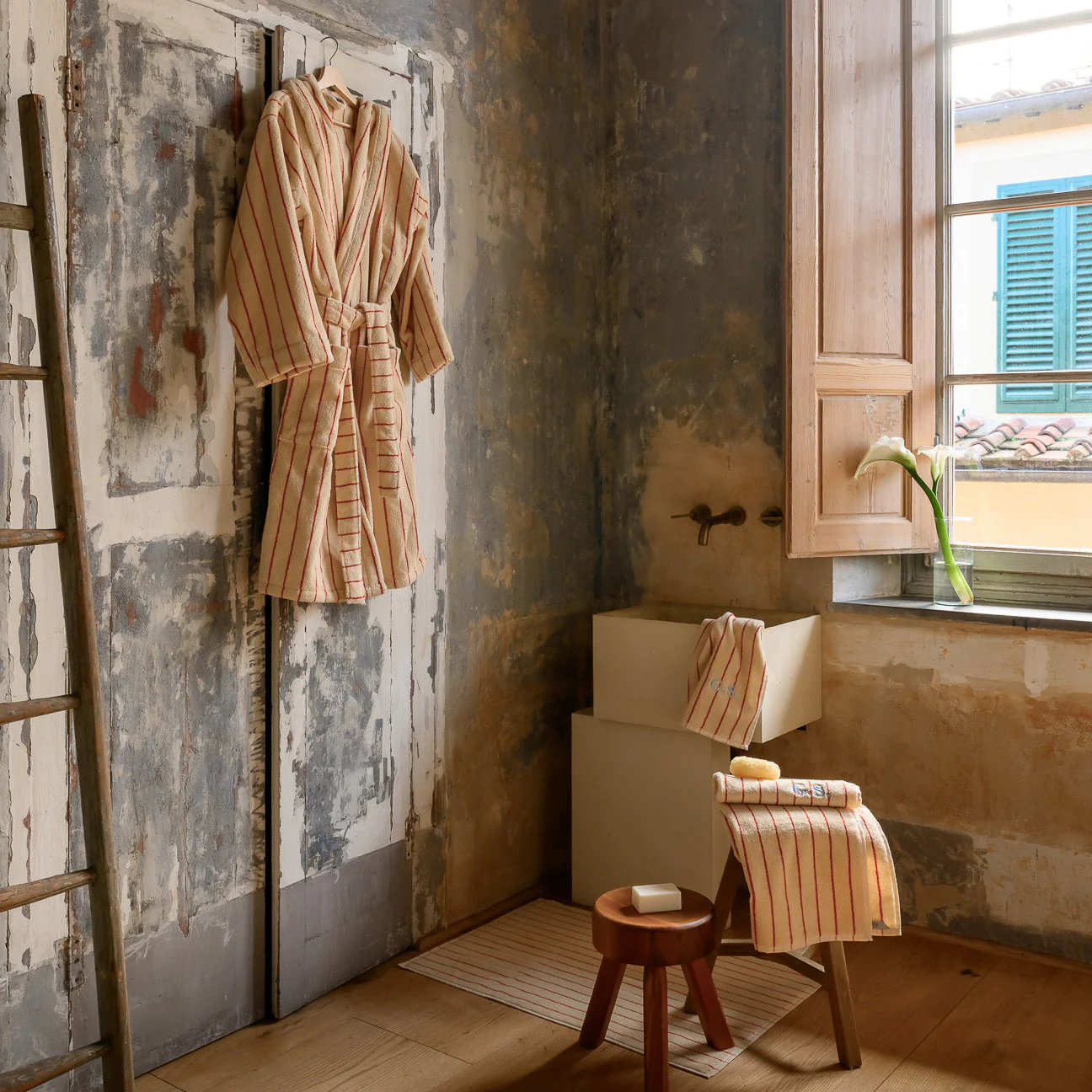 Bademantel Klassik mit Kapuze