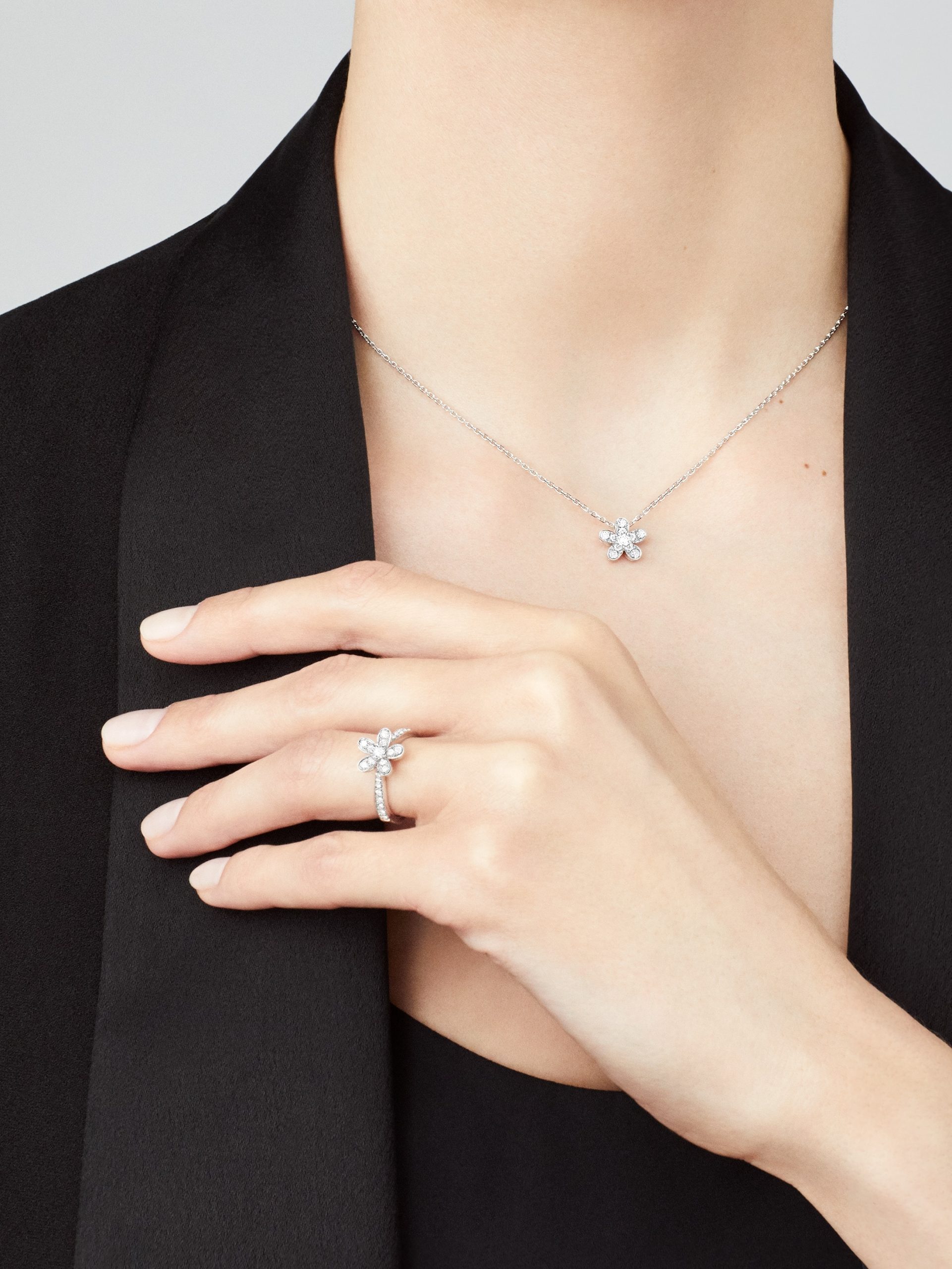 Replicate Socrate pendant, 1 flower(1:1 replica)