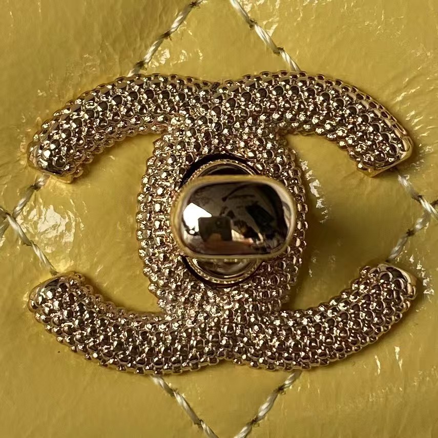 Replicate Chanel 24P AP3803 Shiny Crinkled Lambskin Chain Clutch Pearl Handle Yellow(1:1 replica)