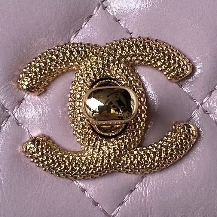 Replicate Chanel 24P AP3803 Shiny Crinkled Lambskin Chain Clutch Pearl Handle Purple(1:1 replica)