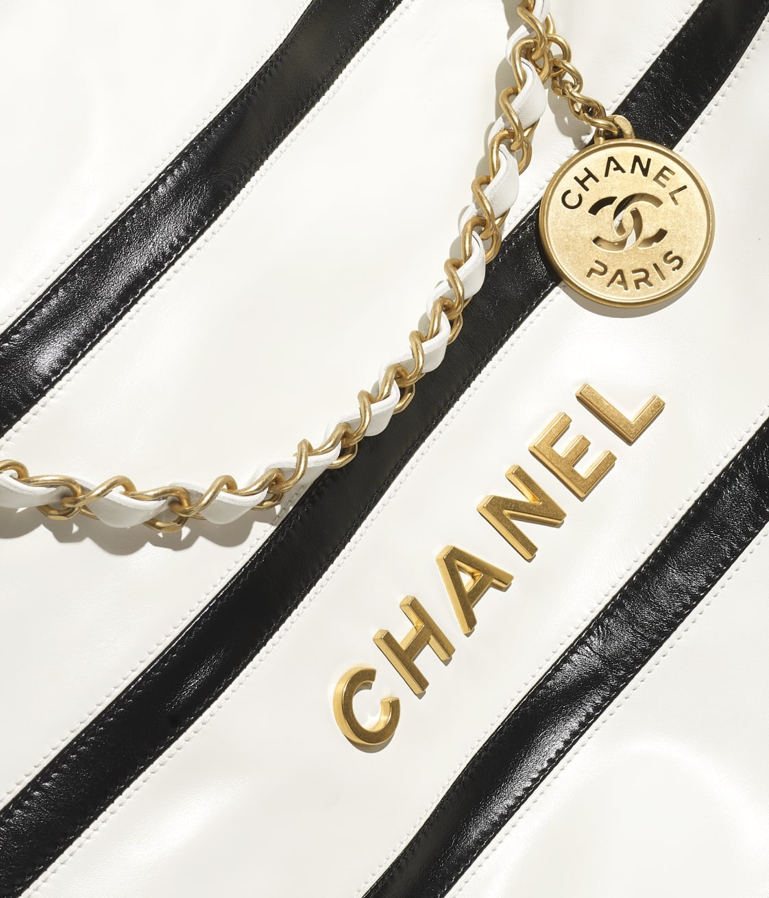 Replicate CHANEL 22 SMALL HANDBAG(1:1 replica)