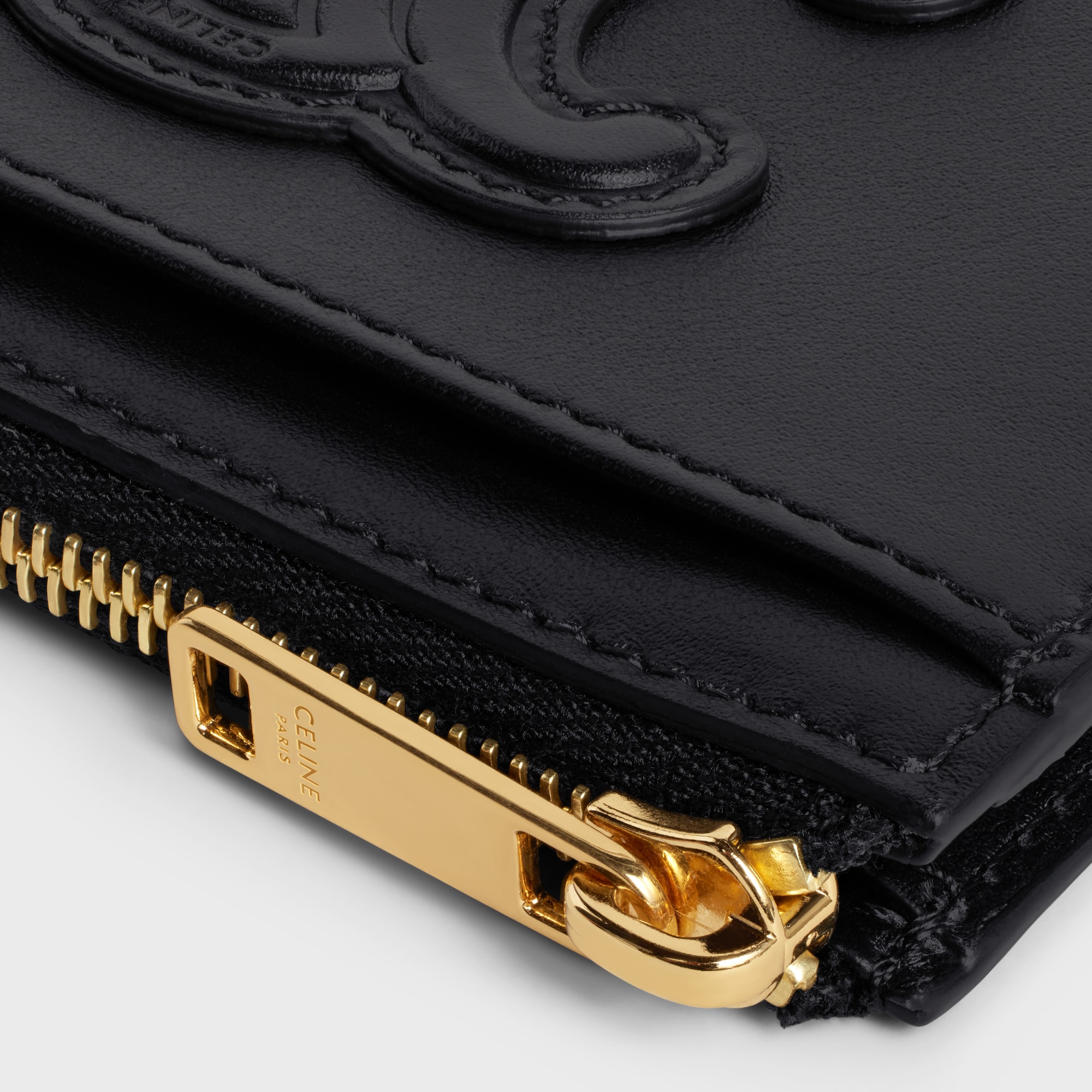 Replicate ZIPPED CARD HOLDER CUIR TRIOMPHE IN SHINY CALFSKIN BLACK(1:1 replica)