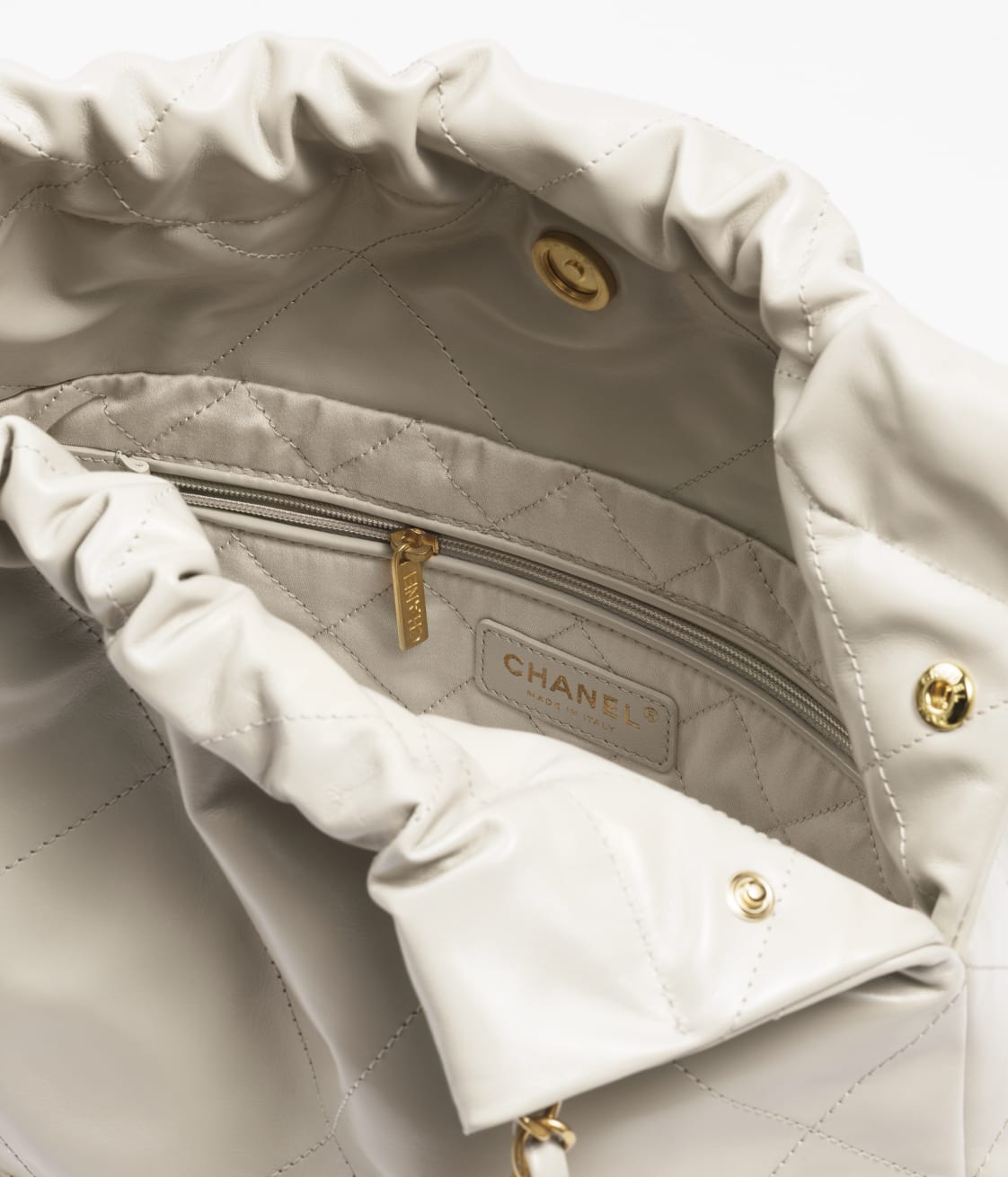 Replicate CHANEL 22 SMALL HANDBAG(1:1 replica)