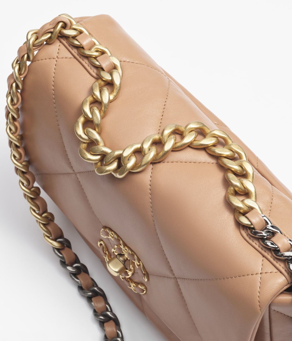 Replicate CHANEL 19 HANDBAG(1:1 replica)