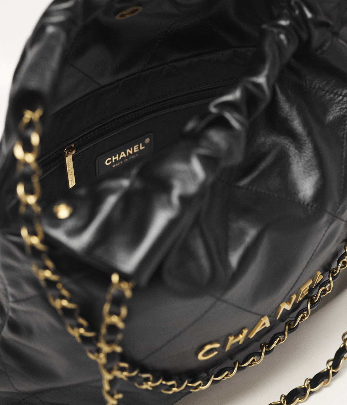 Replicate CHANEL 22 SMALL HANDBAG(1:1 replica)