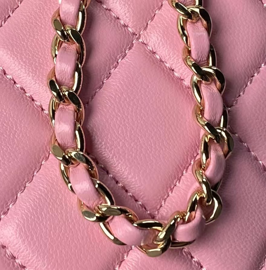 Replicate Chanel 24S AP4000 Mini Clutch with Chain Crossbody Bag Pink Caviar Light Gold Hardware(1:1 replica)