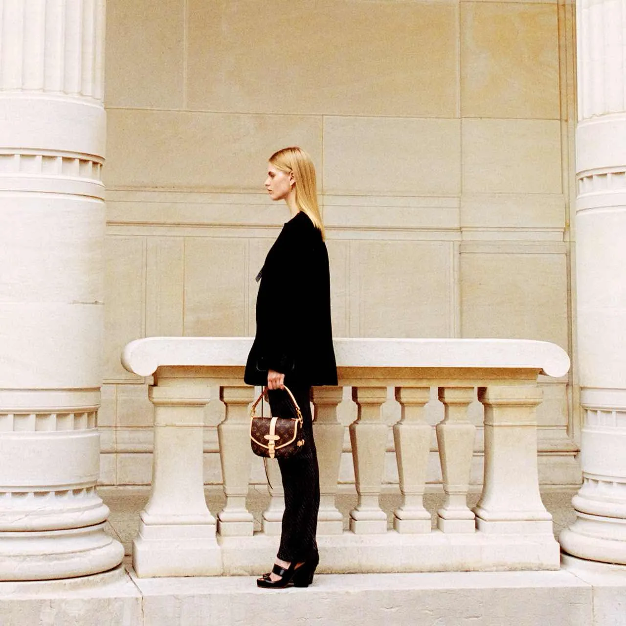 Replicate Saumur BB M46740 (1:1Replicate )(1:1 replica)