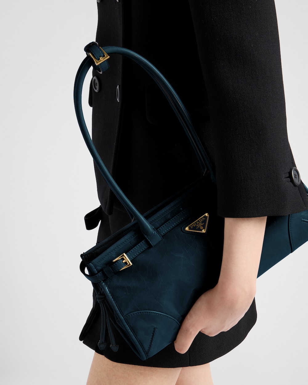 Replicate Prada Bonnie Medium Leather Handbag(1:1 replica)