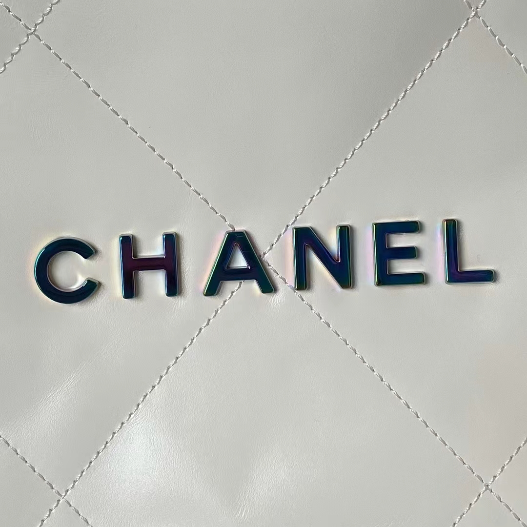 Replicate Chanel 22 AS3260 Small Bag White Calfskin Silver Gradient Hardware(1:1 replica)