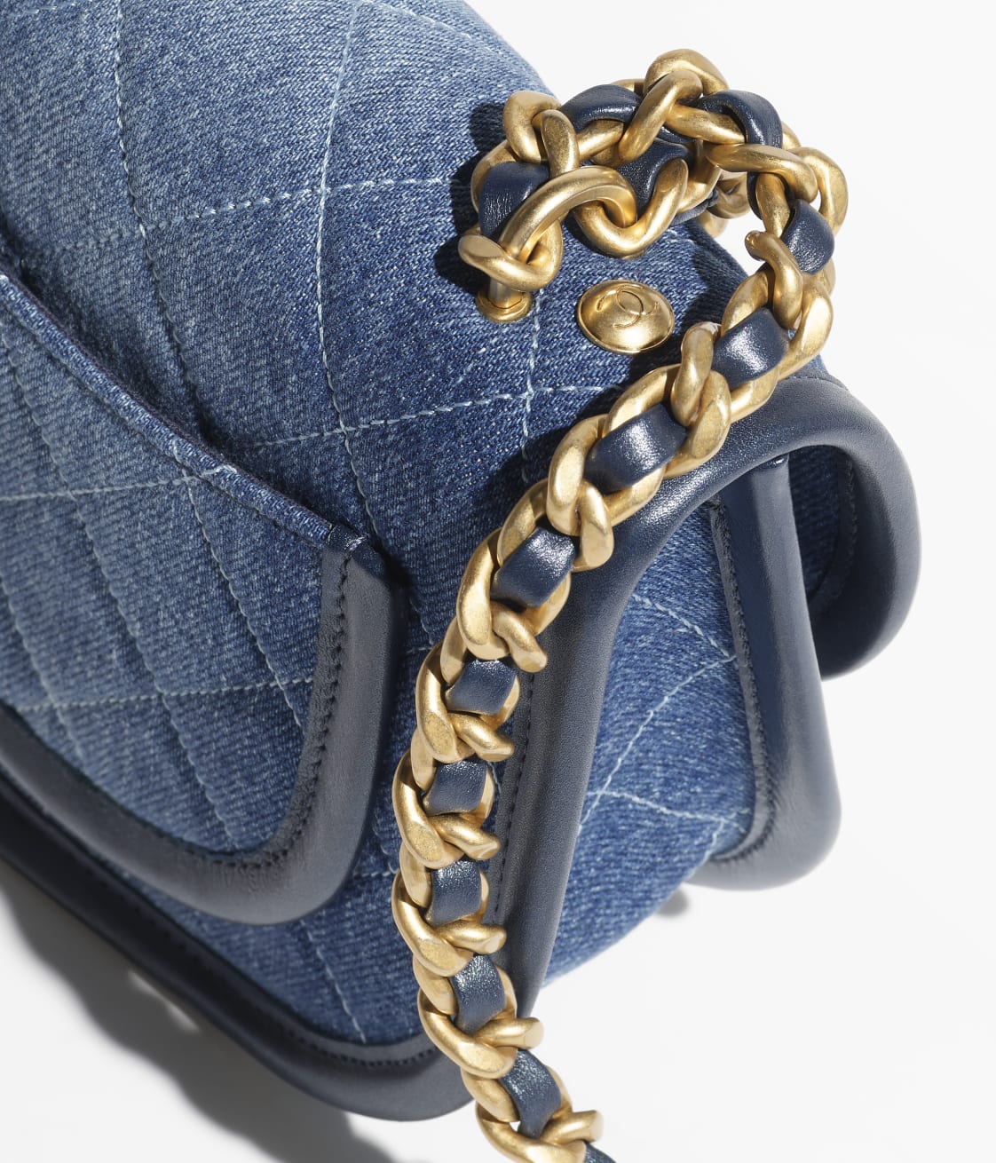 Replicate CHANEL SMALL MESSENGER BAG(1:1 replica)