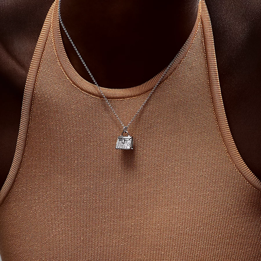 Replicate Amulettes Kelly pendant(1:1 replica)