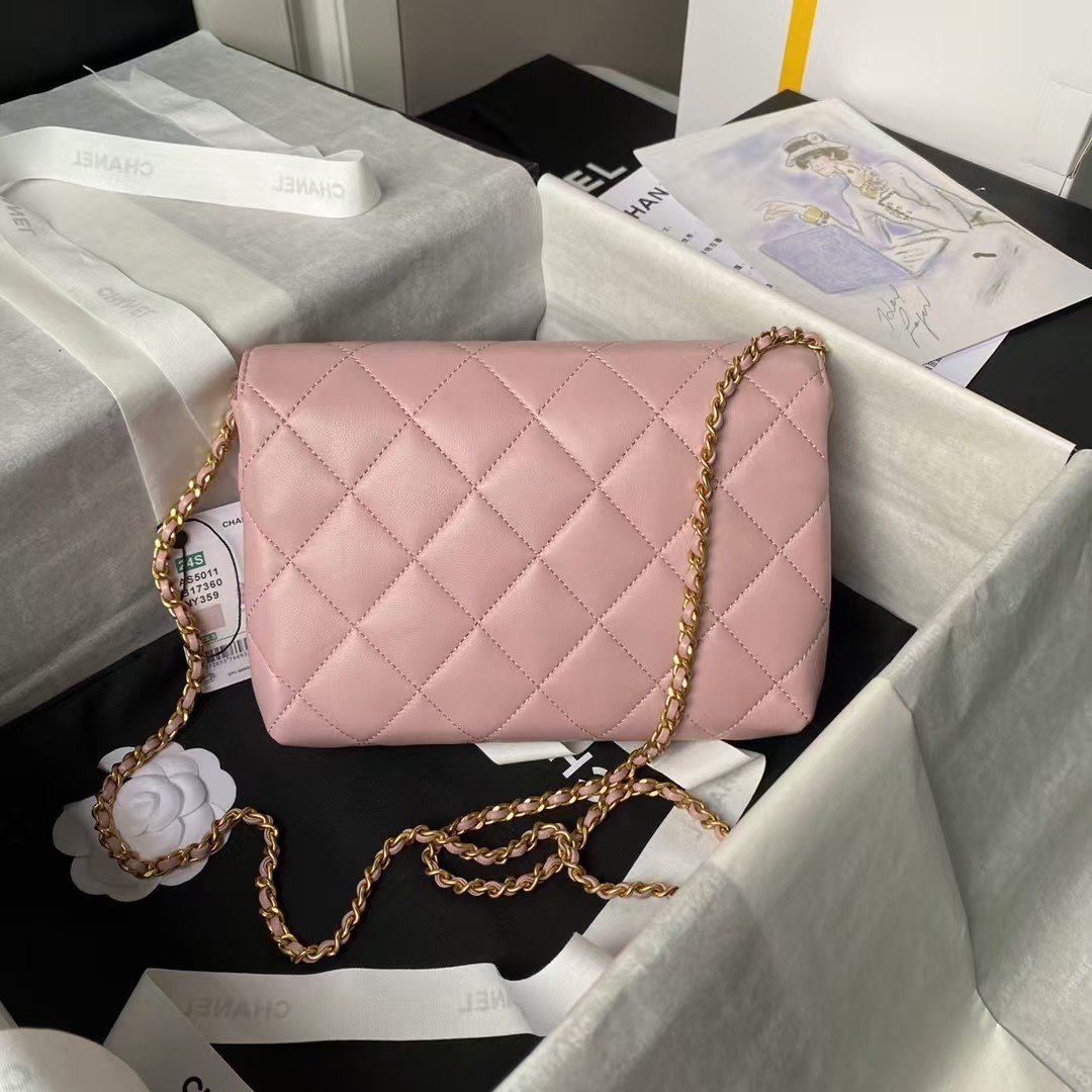 Replicate Chanel AS5011 Flap bag Shiny Lambskin Imitation Pearls   Gold-Tone Metal Pink(1:1 replica)