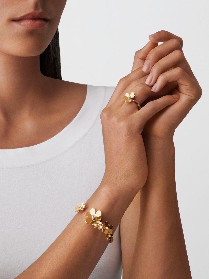 Replicate Frivole bracelet, 7 flowers, medium model(1:1 replica)