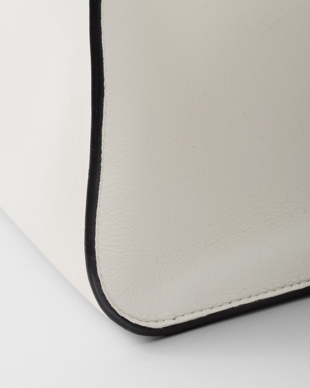 Replicate Prada Medium Leather Tote Bag(1:1 replica)