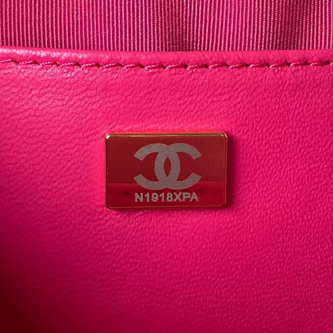 Replicate Chanel 24C AS4579 Star Bag Fuchsia Satin Gold Metal Hardware(1:1 replica)