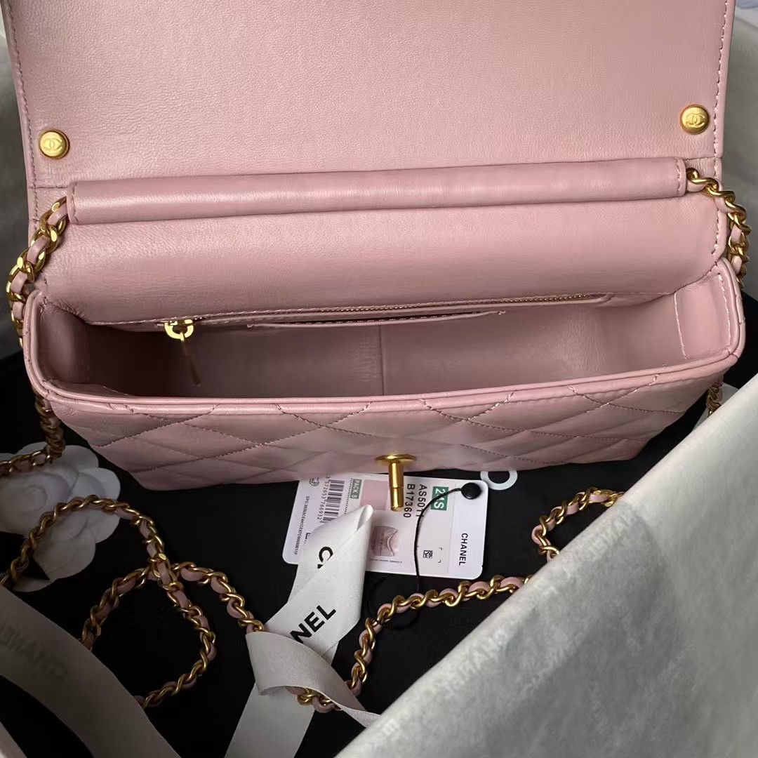 Replicate Chanel AS5011 Flap bag Shiny Lambskin Imitation Pearls   Gold-Tone Metal Pink(1:1 replica)