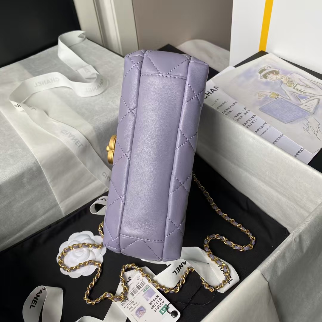 Replicate Chanel AS5011 Flap bag Shiny Lambskin Imitation Pearls   Gold-Tone Metal Light Purple(1:1 replica)