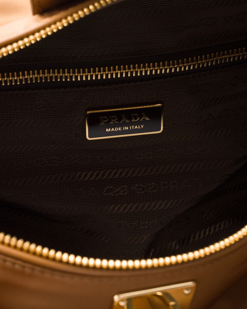 Replicate Large Re-Nylon Top-Handle Bag With Padlock(1:1 replica)