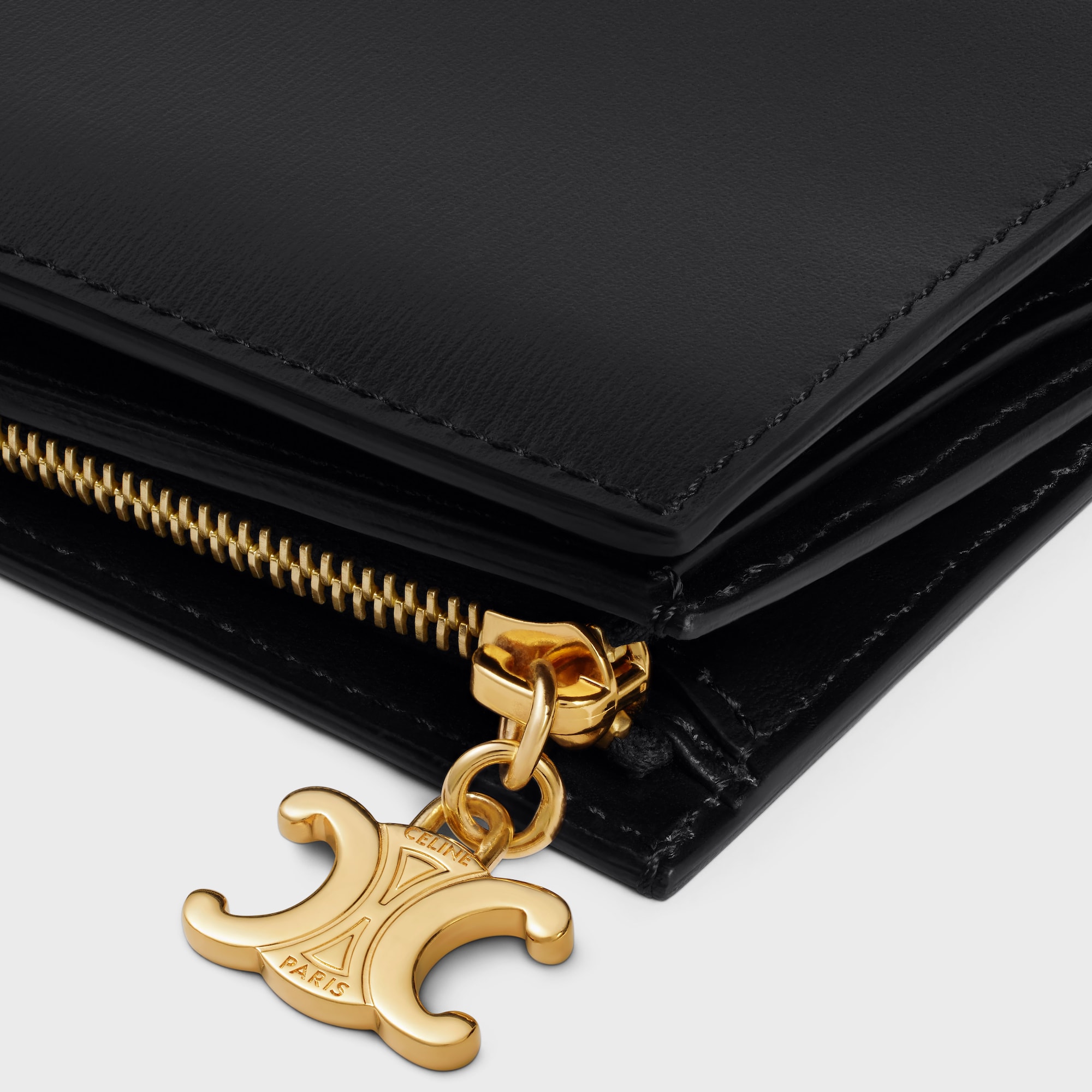 Replicate COMPACT WALLET TRIOMPHE CHARMS IN SHINY CALFSKIN BLACK(1:1 replica)