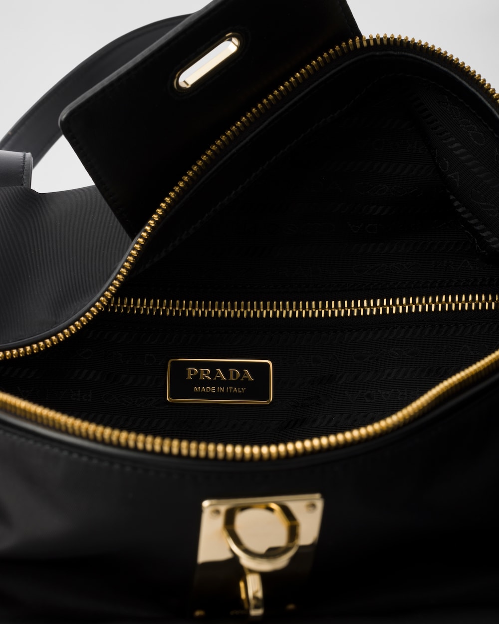 Replicate Large Re-Nylon Top-Handle Bag With Padlock(1:1 replica)