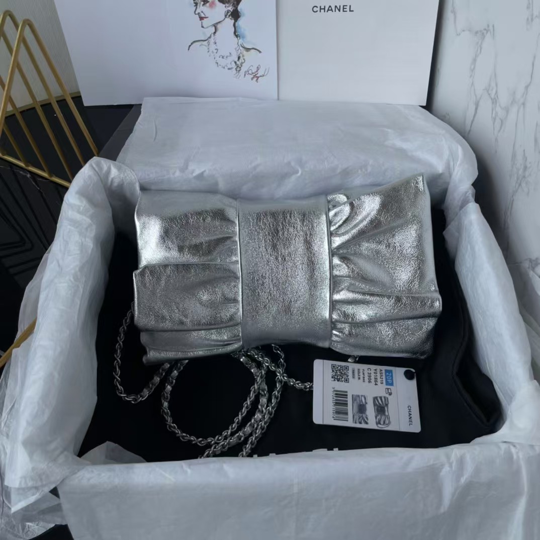 Replicate Chanel 24B AS5129 Metallic Lambskin Butterfly Evening Bag Metallic Silver(1:1 replica)