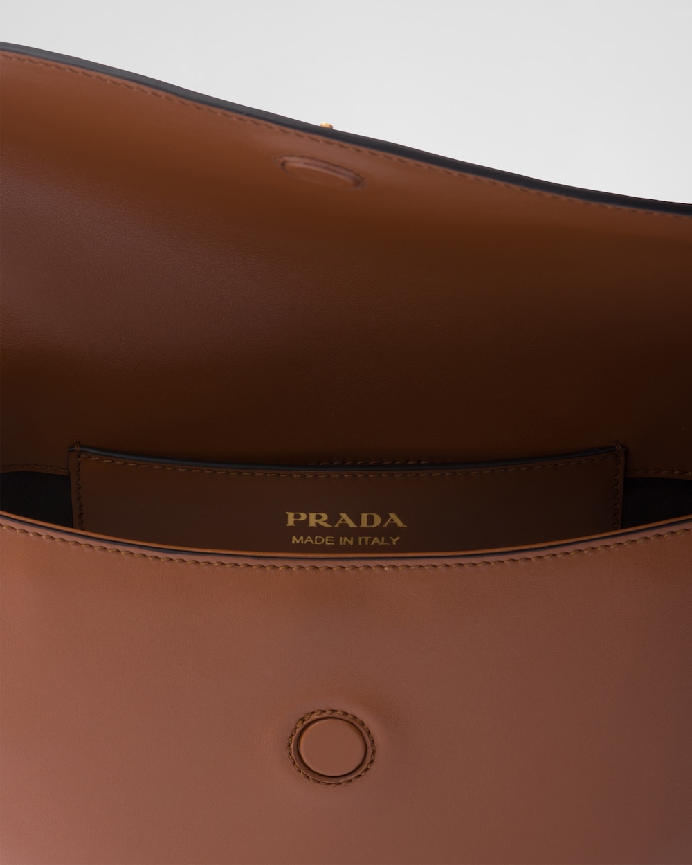 Replicate Prada Arqué Leather Shoulder Bag With Flap(1:1 replica)