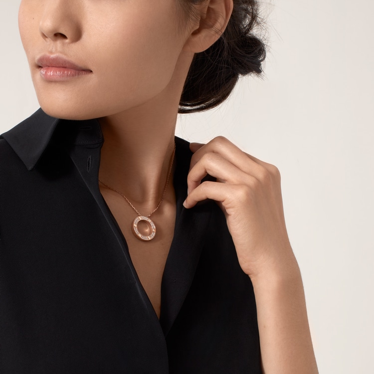 Replicate LOVE pendant, paved(1:1 replica)