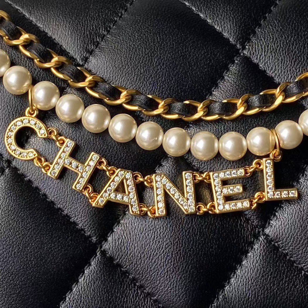 Replicate Chanel AS5011 Flap bag Shiny Lambskin Imitation Pearls   Gold-Tone Metal Black(1:1 replica)