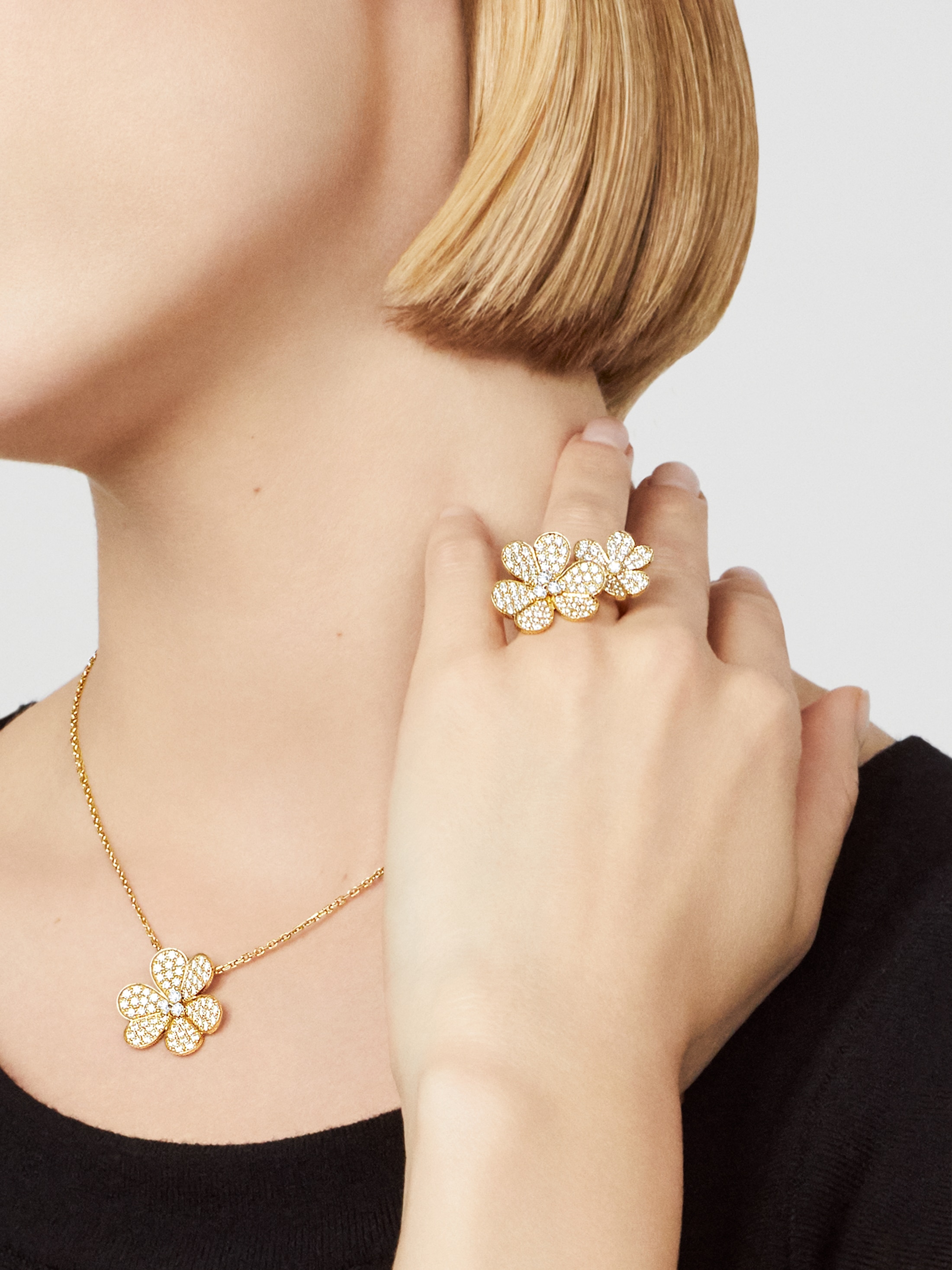 Replicate Frivole pendant, large model(1:1 replica)