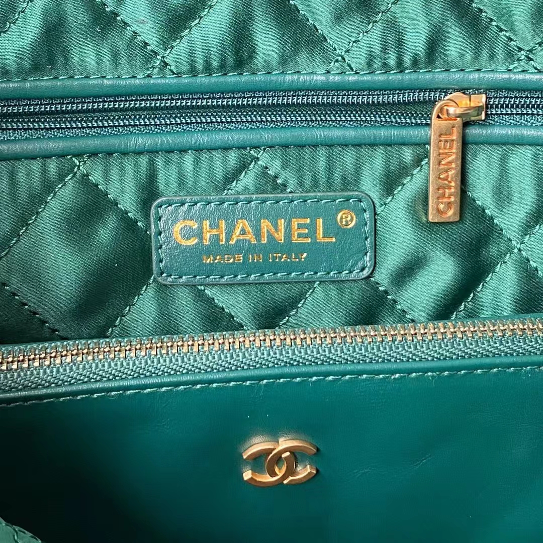Replicate Chanel 22 AS3260 Small Bag Dark Green Calfskin Gold Hardware(1:1 replica)
