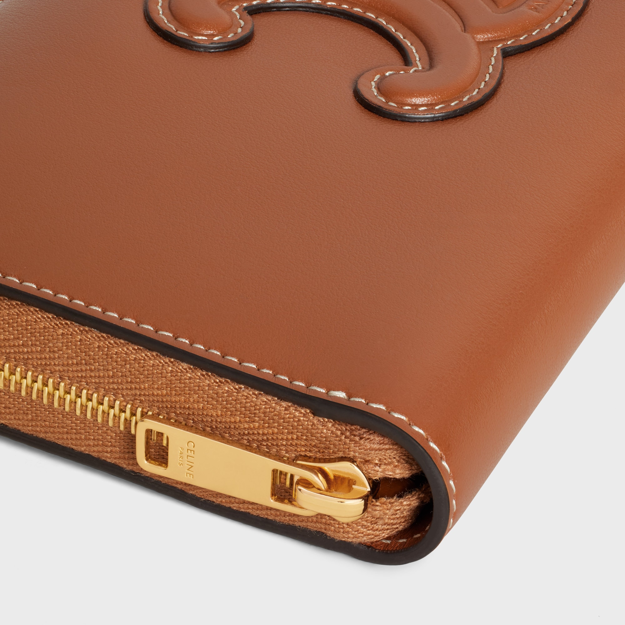Replicate LARGE ZIPPED WALLET CUIR TRIOMPHE IN SMOOTH CALFSKIN TAN(1:1 replica)